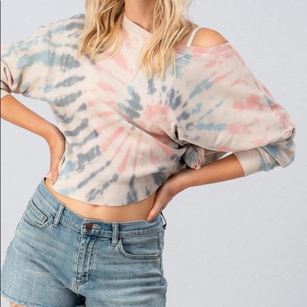 Last 1οΈβ£ Splatter Tie Dye Waffle Knit Top - Picture 3 of 7